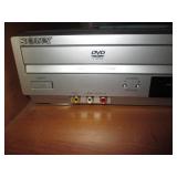 Sony VHS/DVD combo with remote... Sony VHS/DVD combo with remote...