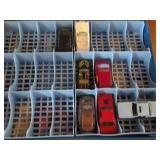 Vintage 48 Deluxe Car Case with a v... Vintage 48 Deluxe Car Case with a v...