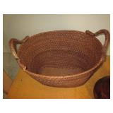 Wicker rattan basket and Bronze ton... Wicker rattan basket and Bronze ton...