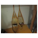Vintage Wood and leather snow shoes... Vintage Wood and leather snow shoes...
