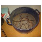 Large Enamelware stock pot, vintage... Large Enamelware stock pot, vintage...