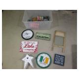 Covered tote with picnic theme tabl... Covered tote with picnic theme tabl...