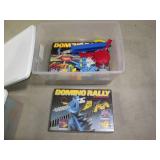 Covered tote containing Domino Rall... Covered tote containing Domino Rall...