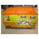 Covered tote containing a Vintage B... Covered tote containing a Vintage B...