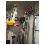 Large lot of shovels, rakes and yar... Large lot of shovels, rakes and yar...