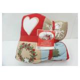 full/queen Christmas Quilt & Sham Set