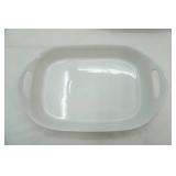 Corning ware French White Stoneware Pan with plastic lid & Insulated Carrying Case