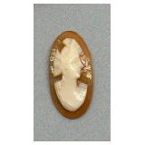 Set of 3 Vintage Carved Cameo Shell Brooches in Assorted Sizes