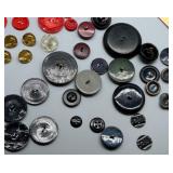 Large Collection of Assorted Vintage Buttons Bakelite, Lucite, Plastic & On Cardstock Many Unique