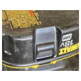 DeWalt® 7.2V-18V 1-Hour NiCd Battery Charger DW9116 with 18V 3600mAh Ni-MH Battery DC9096 DeWalt® 7.2V-18V 1-Hour NiCd Battery Charger DW9116 with 18V 3600mAh Ni-MH Battery DC9096