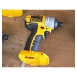 DeWalt® 18V 1/4" Cordless Impact Driver DCF826 DeWalt® 18V 1/4" Cordless Impact Driver DCF826
