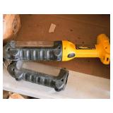 DeWalt® 18V Fluorescent Area Light DC527 with Extra Head Lamp DeWalt® 18V Fluorescent Area Light DC527 with Extra Head Lamp