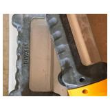 DeWalt® 18V Fluorescent Area Light DC527 with Extra Head Lamp DeWalt® 18V Fluorescent Area Light DC527 with Extra Head Lamp