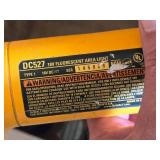 DeWalt® 18V Fluorescent Area Light DC527 with Extra Head Lamp DeWalt® 18V Fluorescent Area Light DC527 with Extra Head Lamp