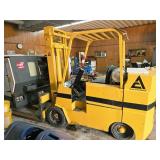 Allis-Chalmers Propane Fork Lift Allis-Chalmers Propane Fork Lift