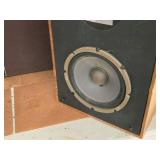 Lot of (2) Infinity QE Wooden Box Speakers Lot of (2) Infinity QE Wooden Box Speakers