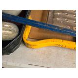 Lot of (2) Craftsman® Pry Bars - 29" (Blue) and 23-1/2" (Yellow) Lot of (2) Craftsman® Pry Bars - 29" (Blue) and 23-1/2" (Yellow)