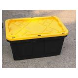 Lot of (6) 27-Gallon Plastic Tote Bin with Lid Lot of (6) 27-Gallon Plastic Tote Bin with Lid