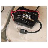 Schumacher® SE Series 1.5 Amp Slow Charge Battery Charger / Maintainer SE-1-12S Schumacher® SE Series 1.5 Amp Slow Charge Battery Charger / Maintainer SE-1-12S