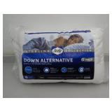 Set of 2 Sealy Standard/Queen Down Alternative Pillows