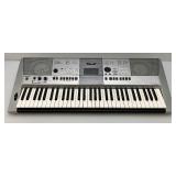 Yamaha PSRE413 Keyboard (Works With Batteries Needs Power Cord)