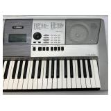 Yamaha PSRE413 Keyboard (Works With Batteries Needs Power Cord)