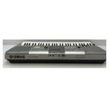 Yamaha PSRE413 Keyboard (Works With Batteries Needs Power Cord)