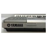 Yamaha PSRE413 Keyboard (Works With Batteries Needs Power Cord)