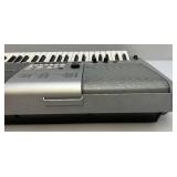 Yamaha PSRE413 Keyboard (Works With Batteries Needs Power Cord)