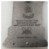 DISNEY The Huanted Mansion 999 Happy Haunts Event 2003 Tombstone Gift Pin Coffin