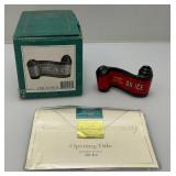 WDCC Walt Disney Classic Collection Mickey Mouse (On Ice) Opening Title Scroll With COA In Original Box