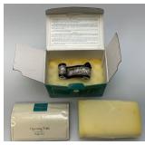 WDCC Walt Disney Classic Collection (Puppy Love) Opening Title Scroll With COA In Original Box