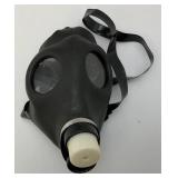 Vintage Israeli Gas Mask With Carrying Case (New)