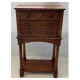 Small Three Drawer Chest Oak Table 23 3/4" L x 39 1/2" H x 15 3/4" W