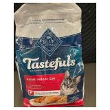 Blue Buffalo Tastefuls Adult Indoor Cat Food, Salmon & Brown Rice, 5 lbs
