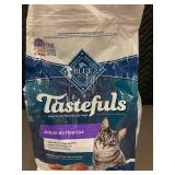 Blue Buffalo Tastefuls Cat Food, Chicken & Brown Rice, 5 lbs, Adult Active Cat