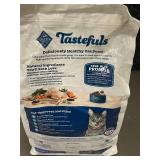 Blue Buffalo Tastefuls Indoor Cat Food, Chicken & Brown Rice, 5 lbs