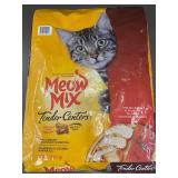Meow Mix Tender Centers Salmon & Chicken Cat Food, 13.5 lb Bag