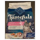 Blue Buffalo Tastefuls Adult Cat Sensitive Stomach Food, 10 lbs