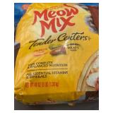 Cat Food Lot â Meow Mix Tender Centers & 9Lives Daily Essentials (3 Bags)