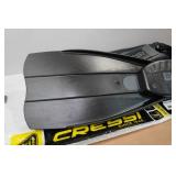 Cressi Frog Plus Adult Open Heel Scuba Diving Fins - M/L Cressi Frog Plus Adult Open Heel Scuba Diving Fins - M/L