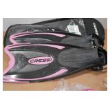 Cressi Adult Rondine Palau Fin Snorkel Set - Fin Size S/M Cressi Adult Rondine Palau Fin Snorkel Set - Fin Size S/M