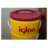 Igloo 5-Gallon Drinking Water Cooler Igloo 5-Gallon Drinking Water Cooler