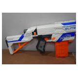Nerf Elite Retaliator Blaster with Extra Darts Nerf Elite Retaliator Blaster with Extra Darts