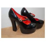 Black Gloss Mary Jane Platform Heels - Size Large(8-10) Black Gloss Mary Jane Platform Heels - Size Large(8-10)