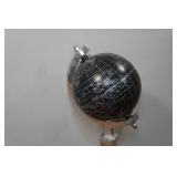 Vintage Eiffel Tower with Globe Top Vintage Eiffel Tower with Globe Top