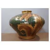 Vintage Asian Heavy Ornate Shogun Vase Vintage Asian Heavy Ornate Shogun Vase