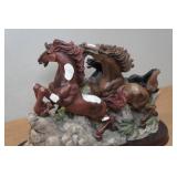 Vintage Woodway Horse Sculpture Vintage Woodway Horse Sculpture