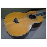 Antique Harmony Deluxe Guitar with Case Antique Harmony Deluxe Guitar with Case