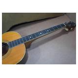 Antique Harmony Deluxe Guitar with Case Antique Harmony Deluxe Guitar with Case